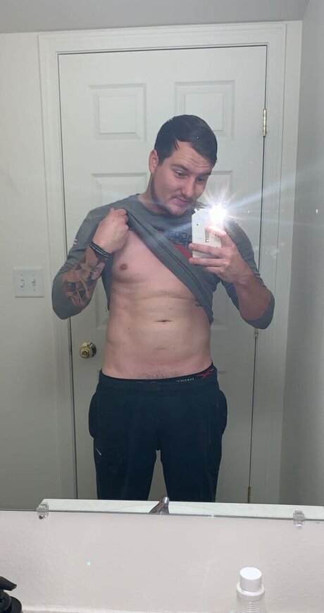 Ryan Reid star exclusive picture