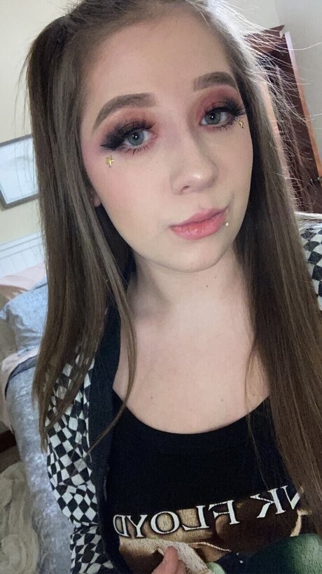 Krybaby_ beautiful model archive