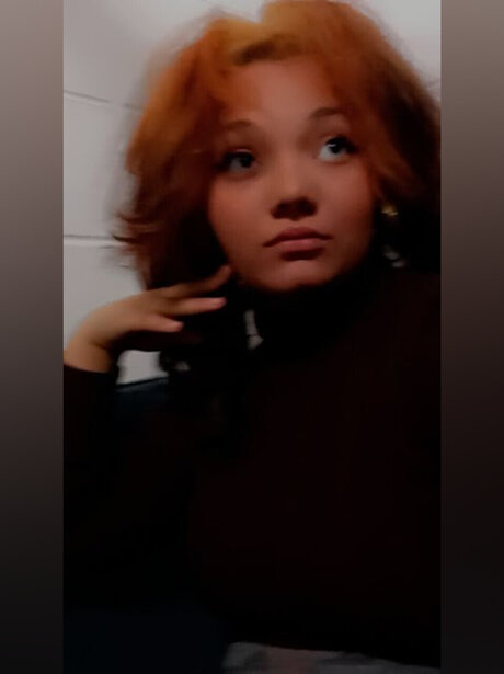 Maxi nudes model pics