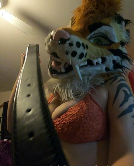 feral tigress exclusive model pictures