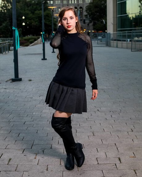 beautiful face onlyfans adult gallery