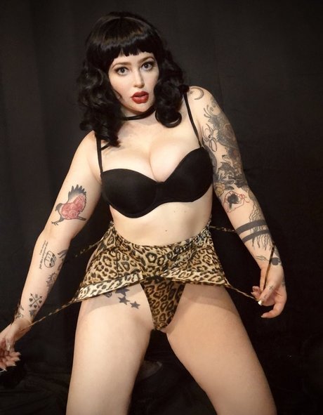 Cleodora star beautiful picture