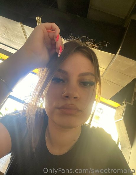 sweetromana model erotic galleries