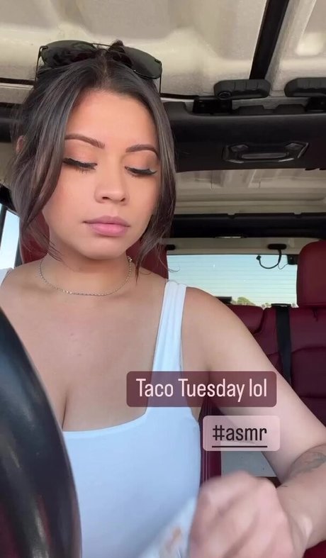 Nurse Jazz naked model img