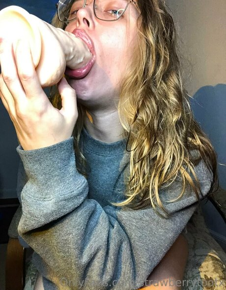 strawberrytootx exclusive actress images