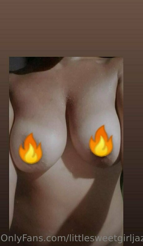 littlesweetgirljaz naked pornstar photo