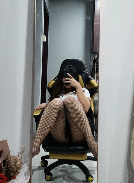 onlysg xxx model pic