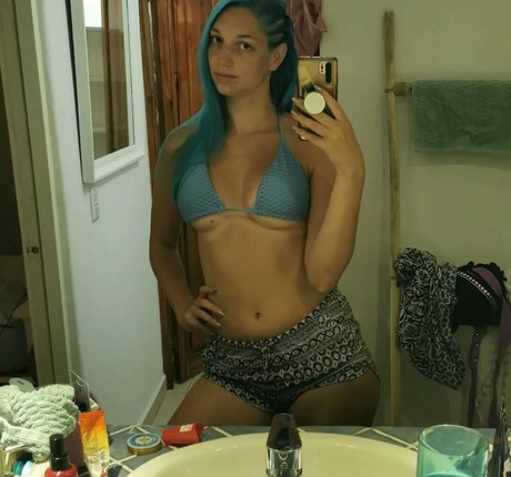 BloodyNyuu sex actress archive