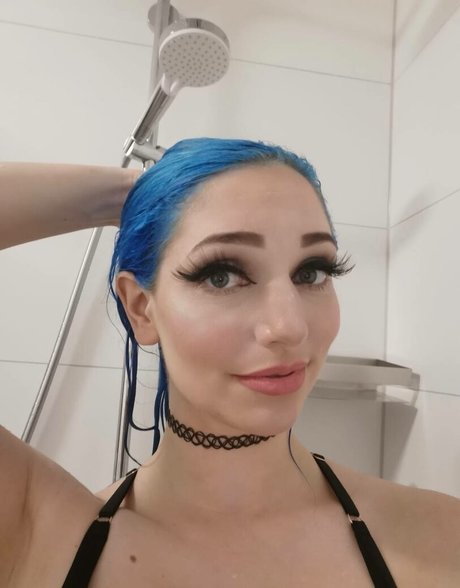 BloodyNyuu star naked archive