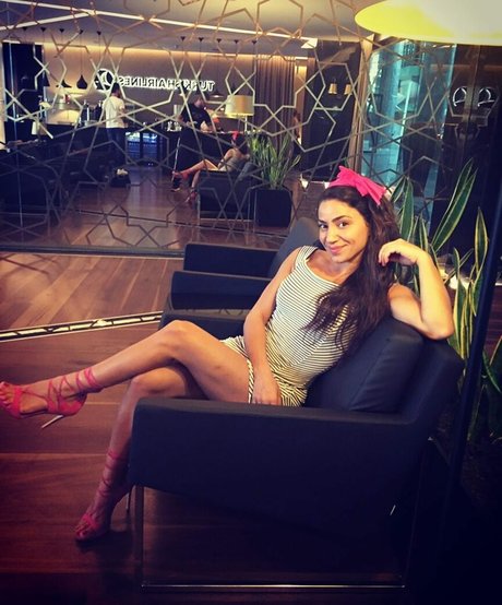 huge natural tits onlyfans free nude picture