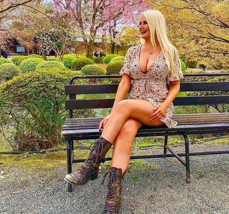 popular trans onlyfans art naked pictures