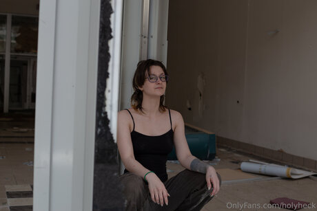 holyheck hd actress archive