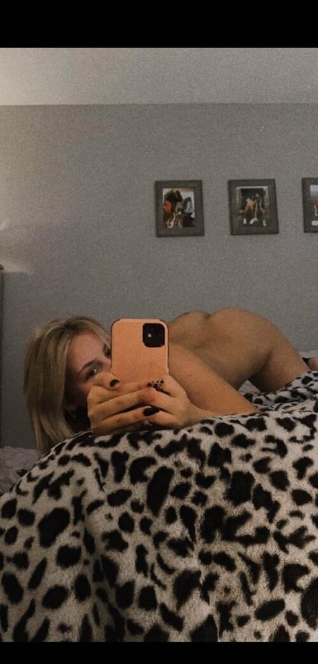 asian twin onlyfans art nude galleries