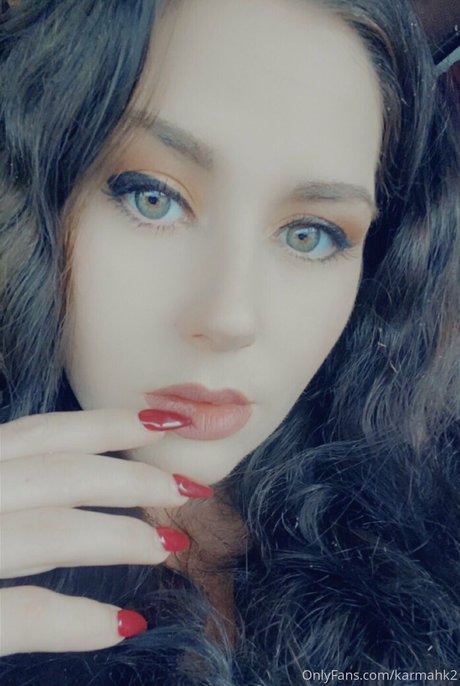 karmahk2 nudes model pictures