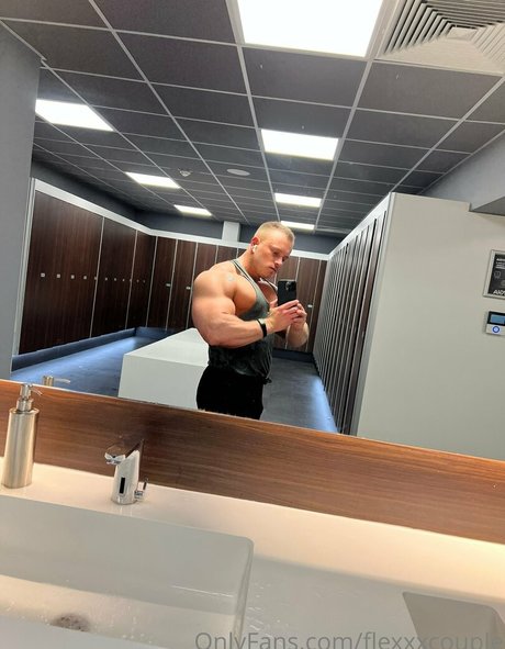 flexxxcouple top model pictures