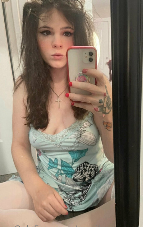 camila margot pretty pornstar img