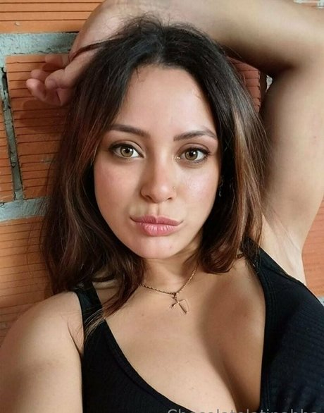 assnickyminash perfect actress pics