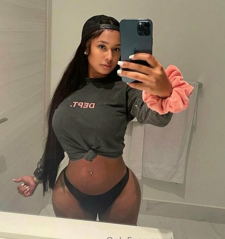 blonde milf onlyfans perfect img