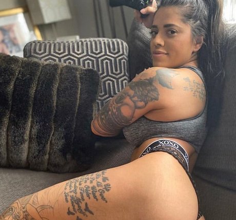 asian petite onlyfans top pics