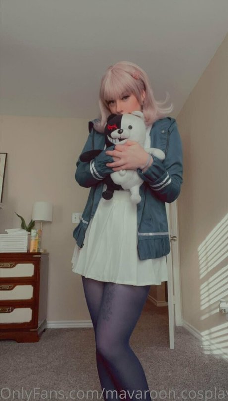 mavaroon cosplays nudes star pics