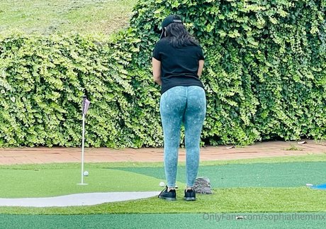 sophiatheminx perfect star pics