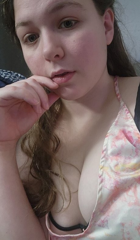 famous midget onlyfans hd image