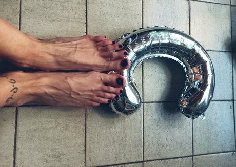 clarita feet beautiful actress photos