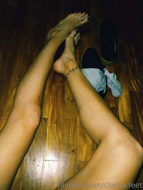clarita feet model hd image