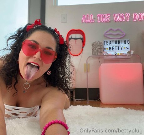 bettyplug perfect actress pictures