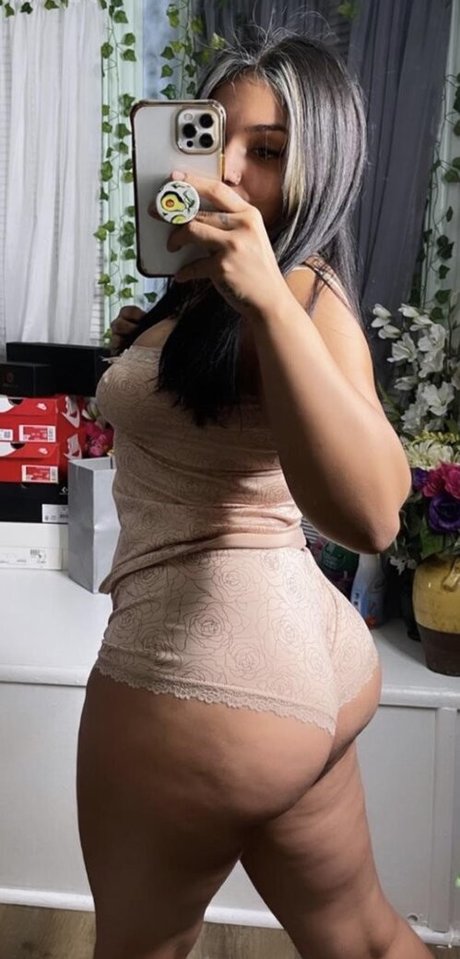 MarsTheWave beautiful model photo