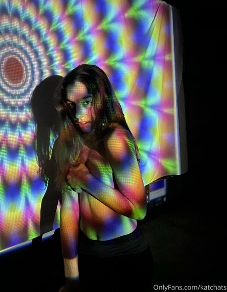 katchats erotic model pic