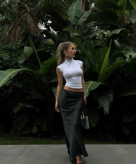 Anneka Madgett model nice picture