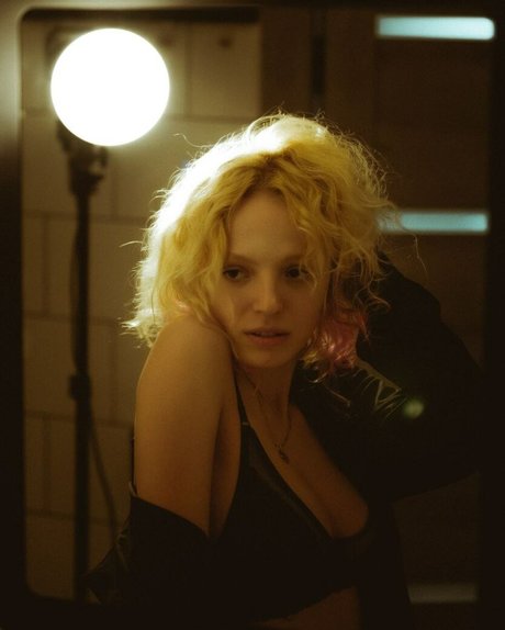 chicks with dicks onlyfans art nude archive