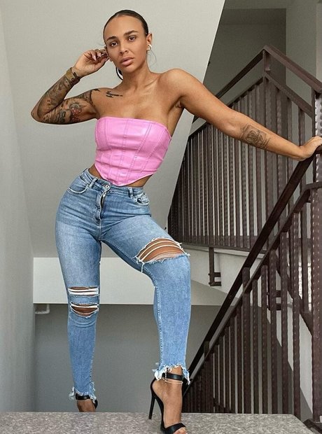 round ass onlyfans hot photo