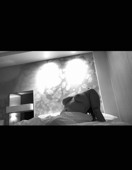 fizzyxxx nudes star pictures