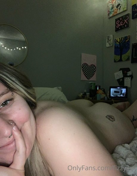 fizzyxxx pornstar beautiful photos