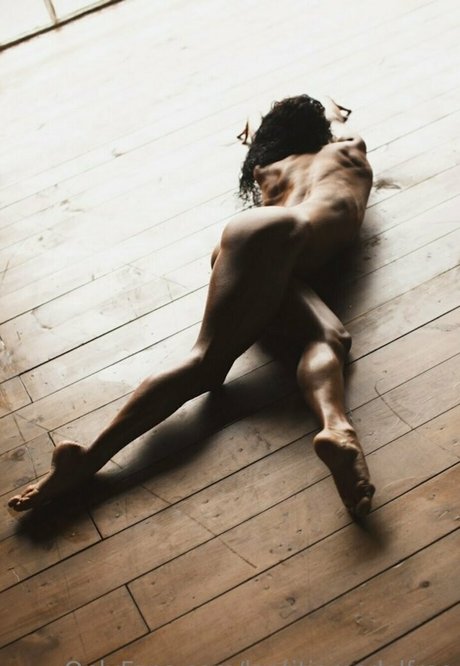 laetitiamodelfree hot actress image