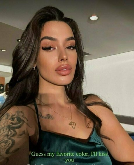 in onlyfans nude photo