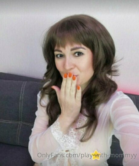 play with mommyy pornstar free pictures