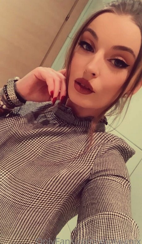 itsxonia adult actress picture