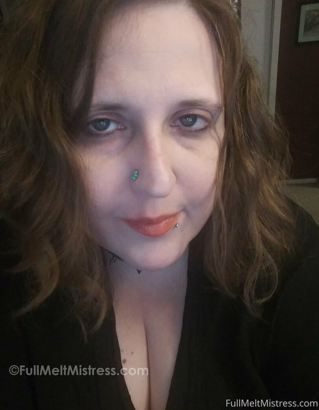 fullmeltmistress hot model pictures