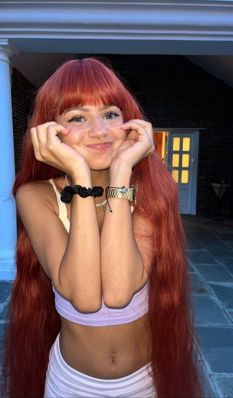 Larissa Kimberly nice pornstar images