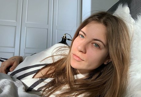 Melina Sophie hd model photo