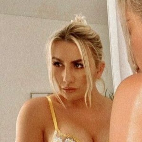 Cherrydana star naked image