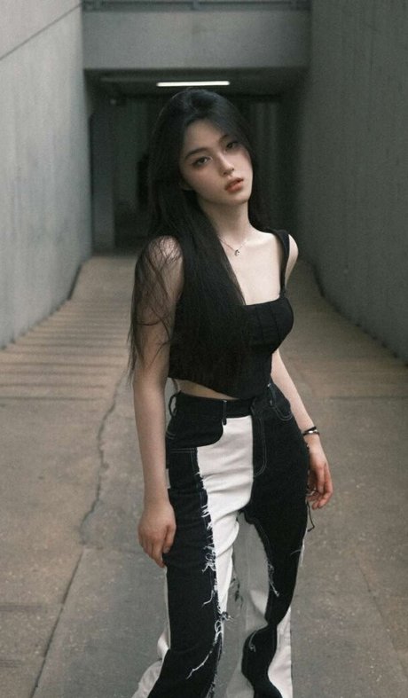 iamazhai model nudes photos