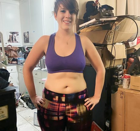 Mindless Entertainment model xxx pictures