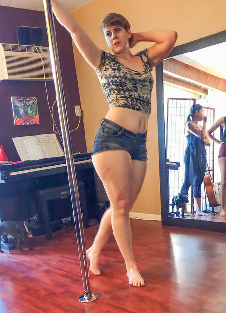 Mindless Entertainment pornstar hot pic