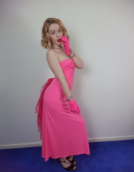 petite slut onlyfans free porn images