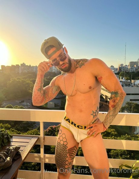 viktoronee model pornographic pics