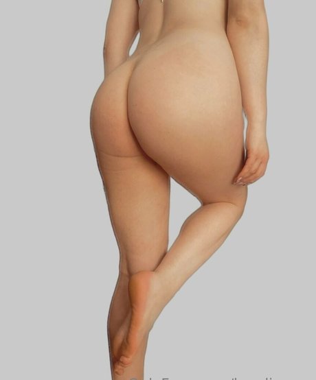 karolinaaemm model adult pics